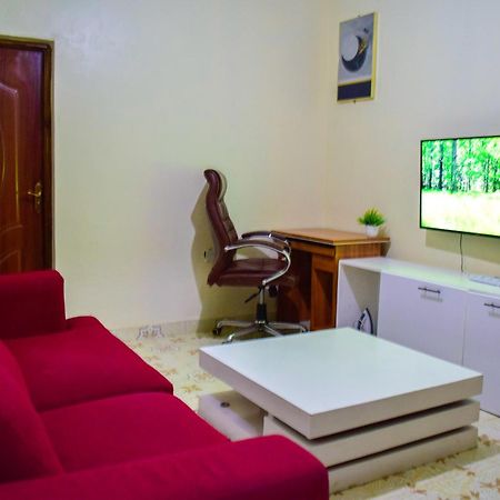 Linet'S Apartment Ньери Экстерьер фото