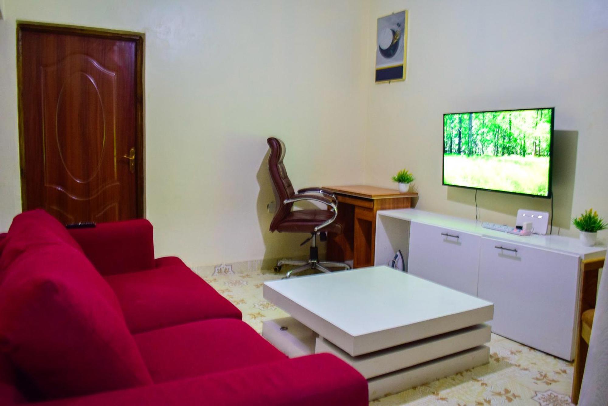 Linet'S Apartment Ньери Экстерьер фото